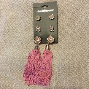 NWT Set of tassels earrings